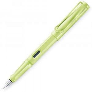Перьевая ручка Lamy Safari Spring Green Светло-зелёная Перьевая ручка Lamy Safari Spring Green Светло-зелёная