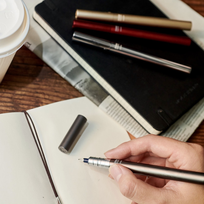 Алюминиевый корпус для маркеров Sakura Pigma и Cray-Pas Алюминиевый корпус для маркеров Sakura Pigma и Cray-Pas