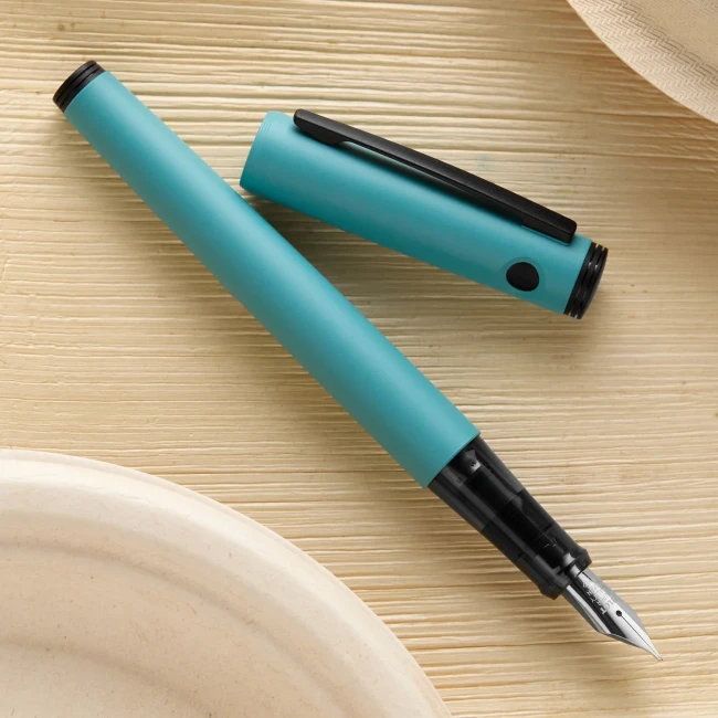 Перьевая ручка Pilot Lightive Turqoise