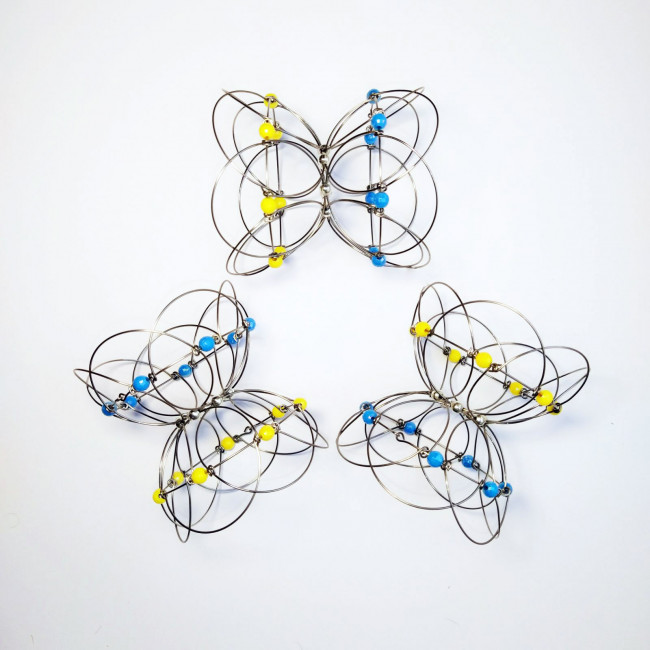 Развивающая антистресс игрушка «МЕТАМОРФОЗА 5 в 1» пластик сине-желтая Развивающая антистресс игрушка «МЕТАМОРФОЗА 5 в 1» пластик сине-желтая